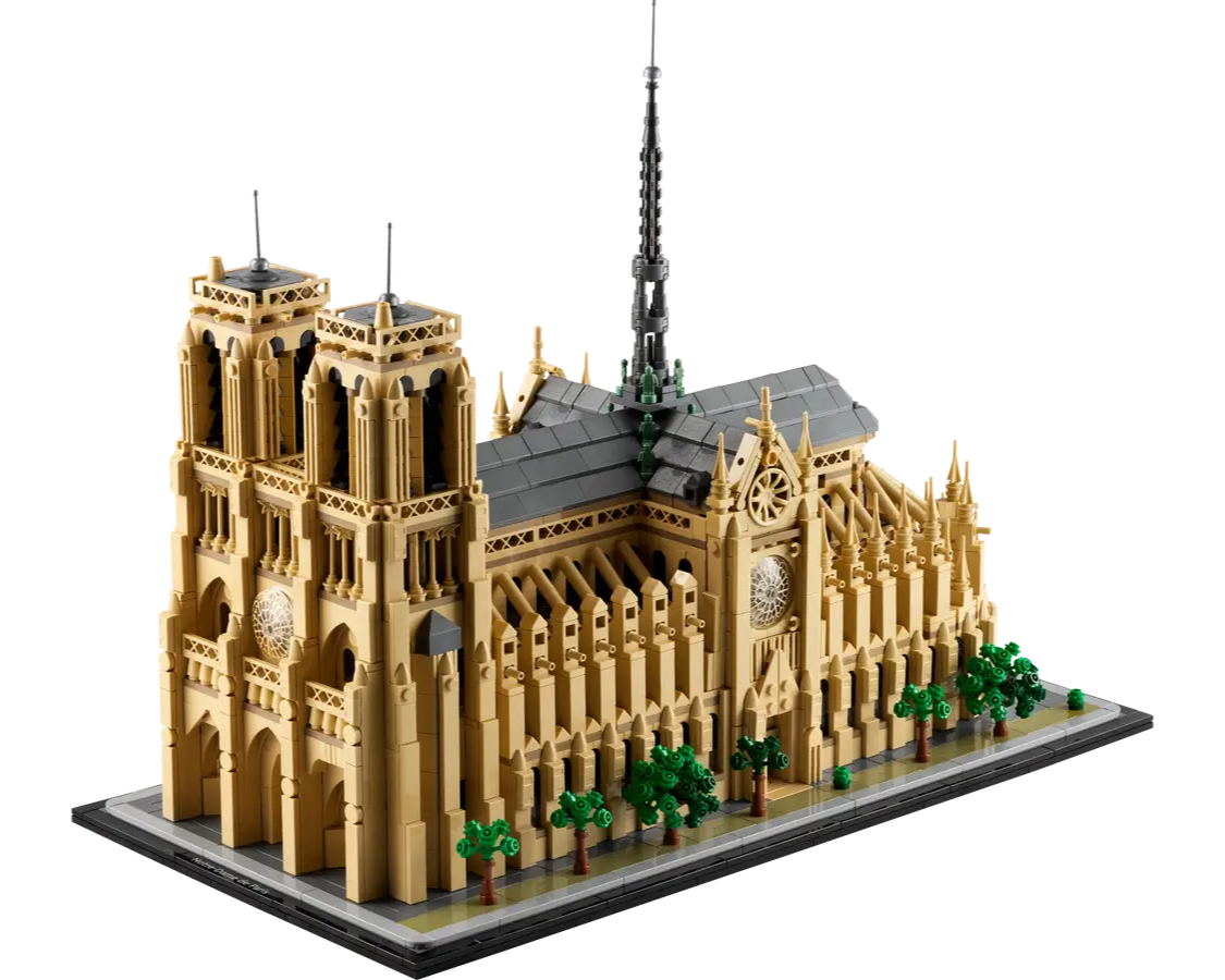 LEGO Architecture Notre Dame de Paris set number 21061, 4383-piece detailed brick replica of the iconic Paris cathedral, ideal for adult builders