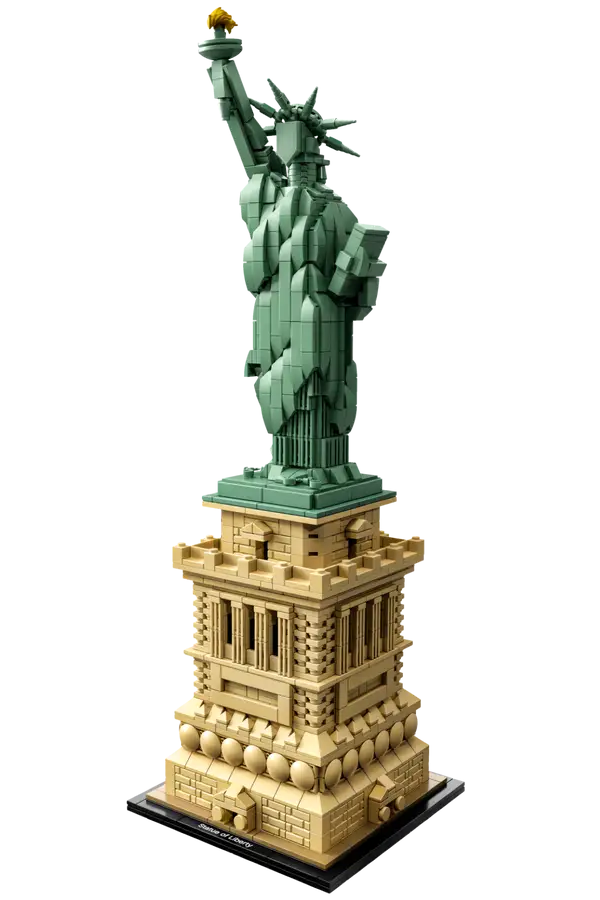 LEGO Architecture Statue of Liberty set number 21042, 1685-piece model of iconic New York landmark for adult builders.