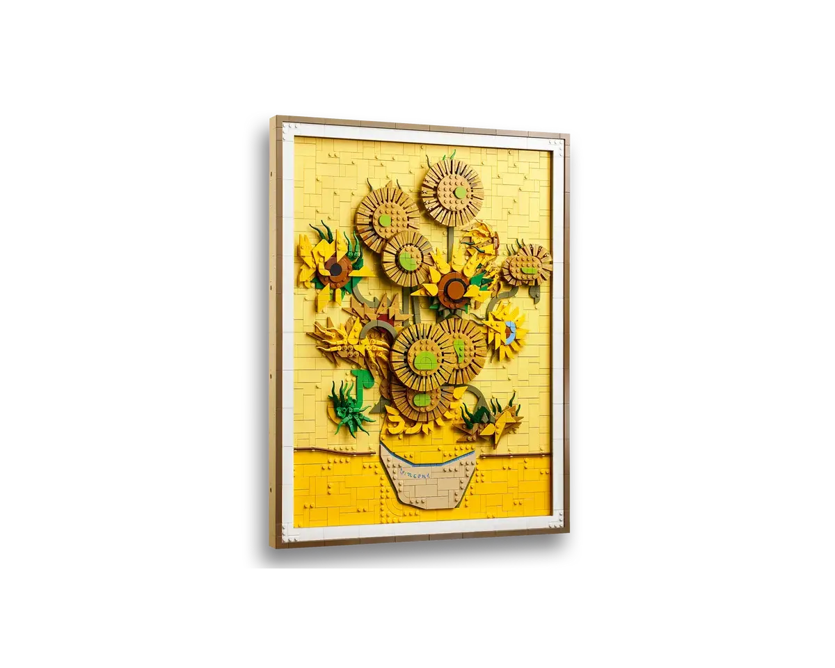 LEGO Vincent van Gogh Sunflowers set number 31215 – brick-built artwork recreating the famous sunflower painting with vibrant yellow flowers in a vase.